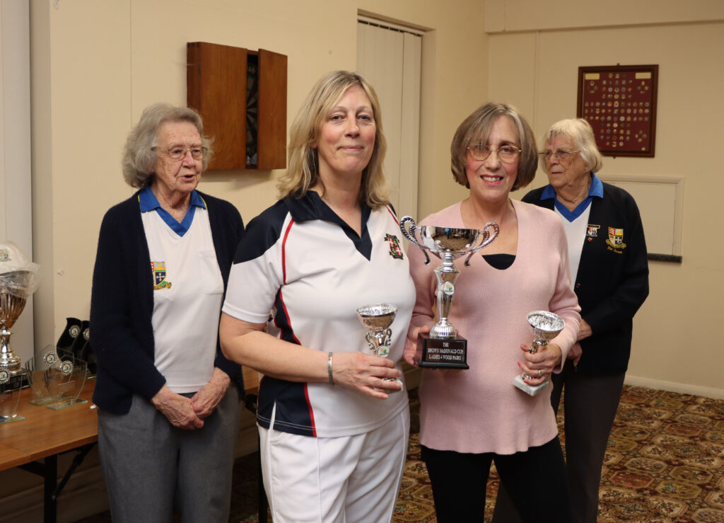 Debbie Jones and Paula Nottage accepting the Ladies Pairs trophy
